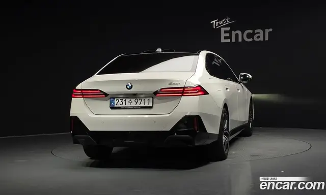 BMW 5 серия 2025 2.0 автомат (гидро), миниатюра 4