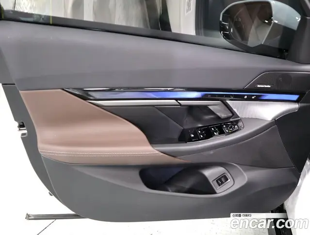 BMW 5 серия 2025 2.0 автомат (гидро), миниатюра 11