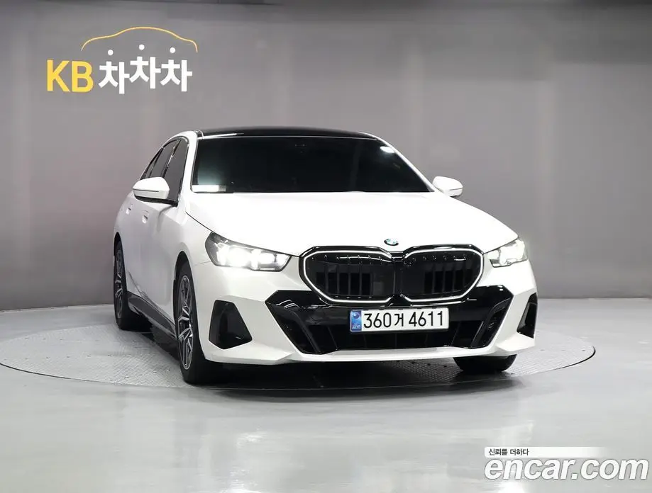 BMW 5 серия 2025 2.0 автомат (гидро), фото 3