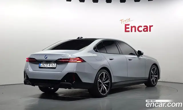 BMW 5 серия 2025 2.0 автомат (гидро), миниатюра 2