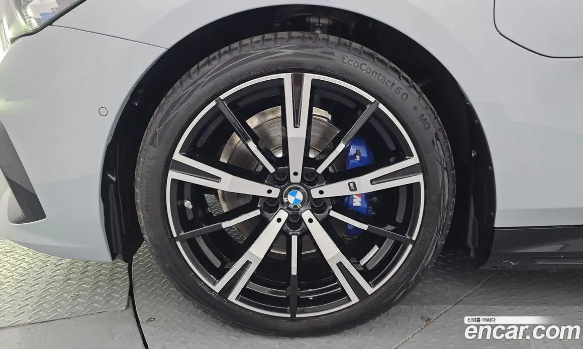 BMW 5 серия 2025 2.0 автомат (гидро), фото 5
