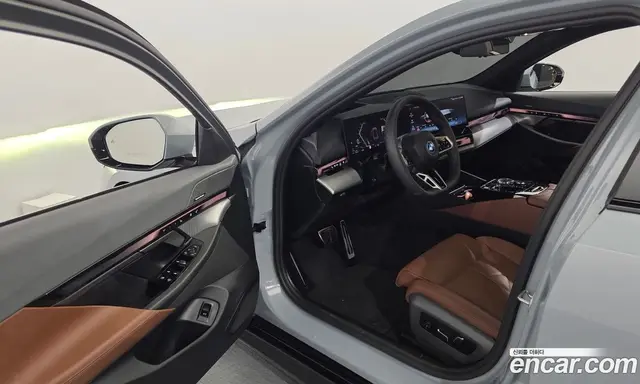 BMW 5 серия 2025 2.0 автомат (гидро), миниатюра 10