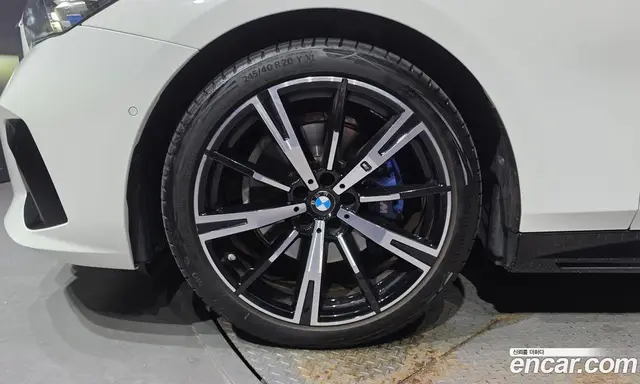 BMW 5 серия 2025 2.0 автомат (гидро), миниатюра 4