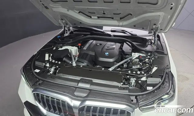 BMW 5 серия 2025 2.0 автомат (гидро), миниатюра 5