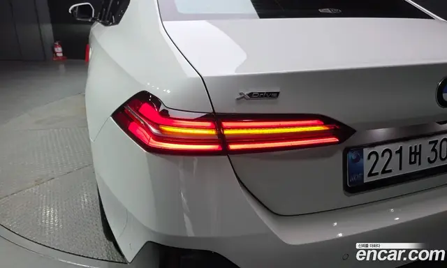 BMW 5 серия 2025 2.0 автомат (гидро), миниатюра 8