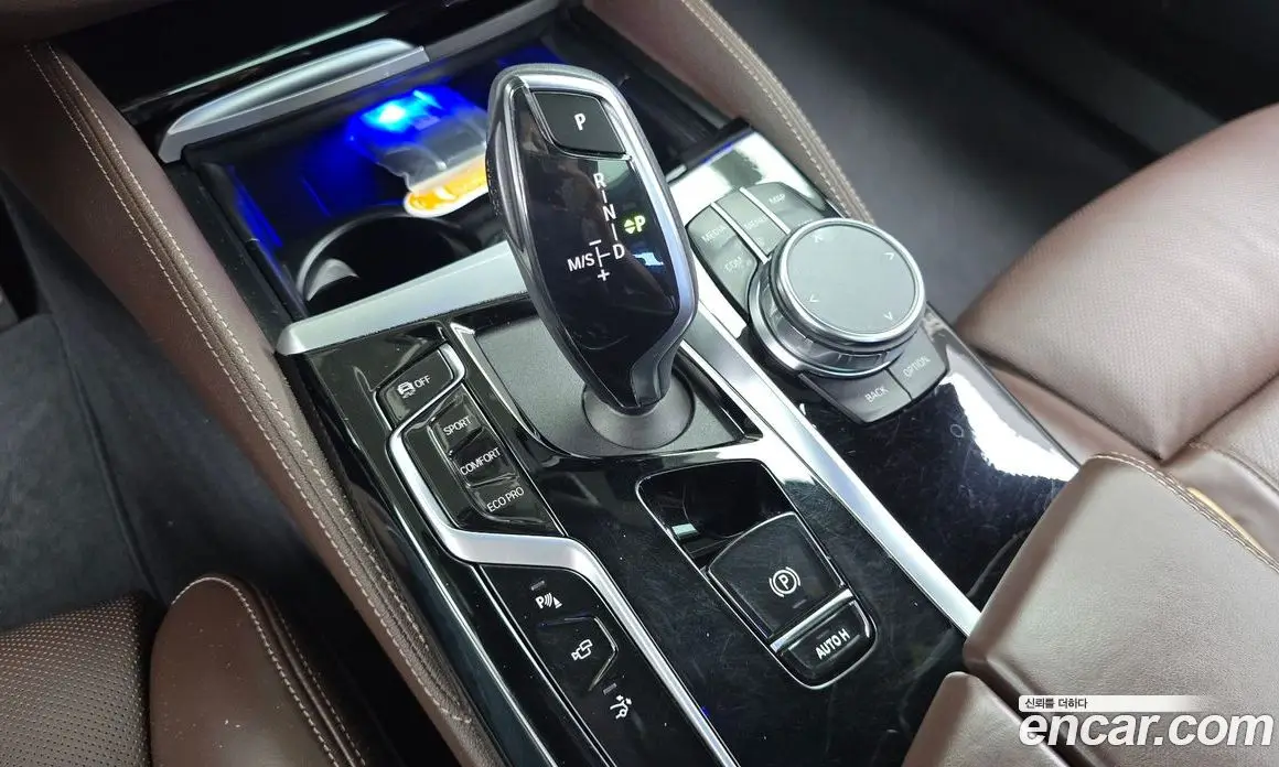 BMW 6 серия 2023 3.0 автомат (гидро), фото 12