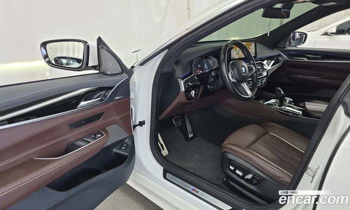 BMW 6 серия 2023 3.0 автомат (гидро), фото 13