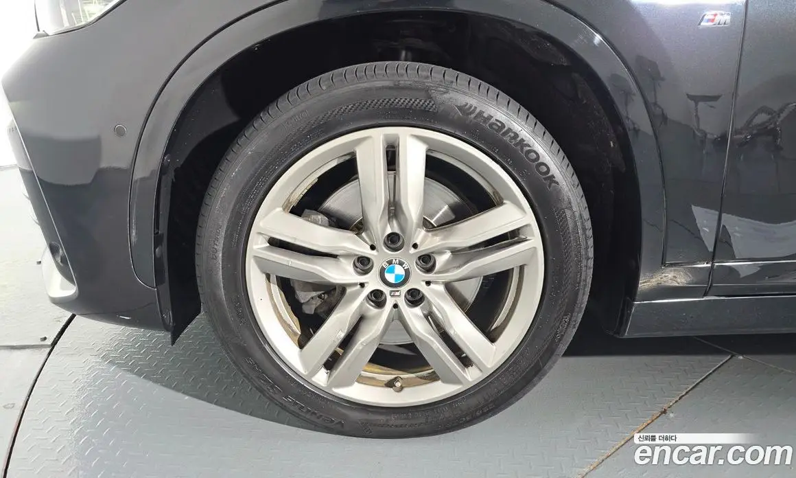BMW X1 2022 2.0 автомат (гидро), фото 4