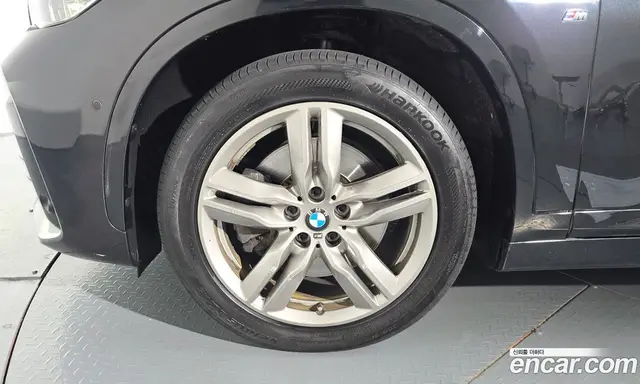 BMW X1 2022 2.0 автомат (гидро), миниатюра 4