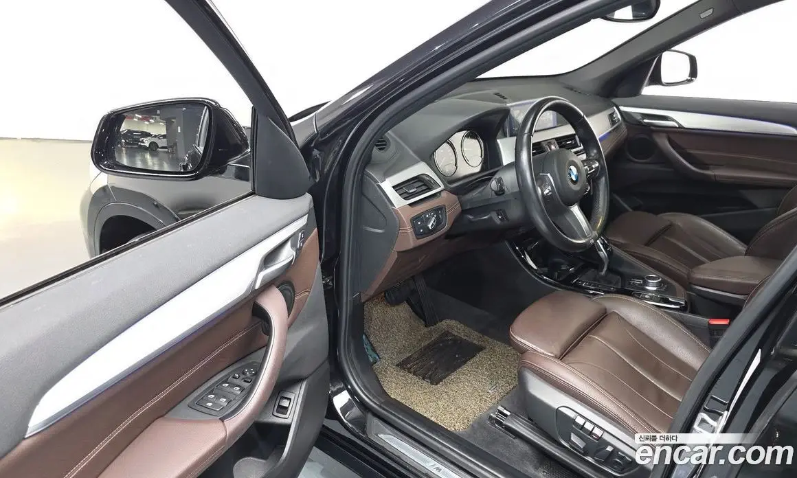 BMW X1 2022 2.0 автомат (гидро), фото 10