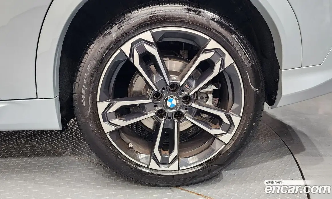 BMW X2 2025 2.0 автомат (гидро), фото 7