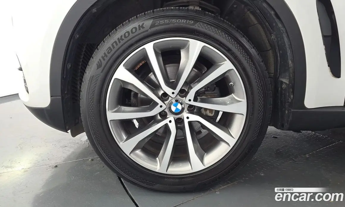 BMW X6 2016 3.0 автомат (гидро), фото 5