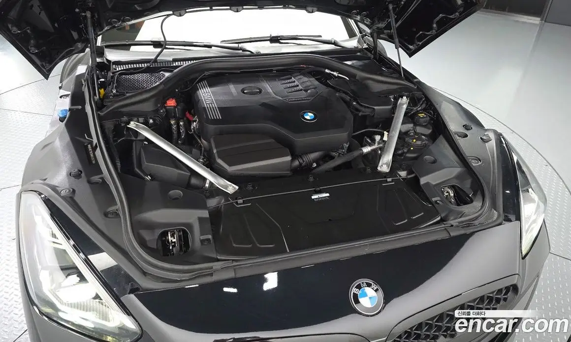 BMW Z4 2021 2.0 автомат (гидро), фото 6