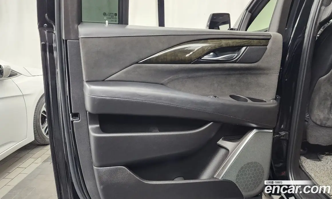 Cadillac Escalade 2017 6.2 автомат (гидро), фото 15