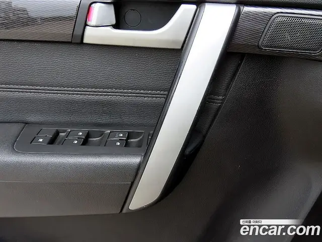 Chevrolet Captiva 2015 2.0 автомат (гидро), миниатюра 11