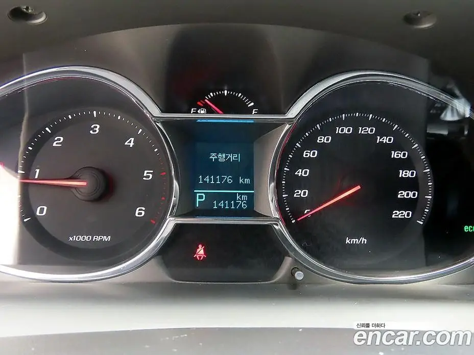 Chevrolet Captiva 2015 2.0 автомат (гидро), фото 9