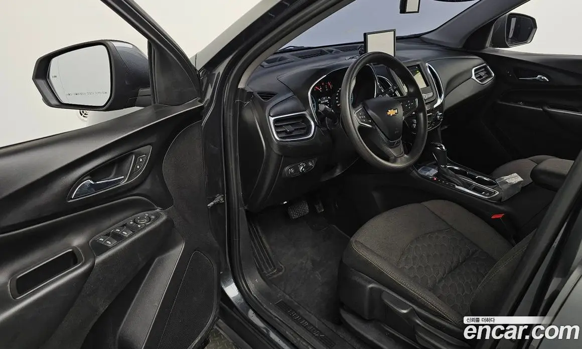 Chevrolet Equinox 2019 1.6 автомат (гидро), фото 13