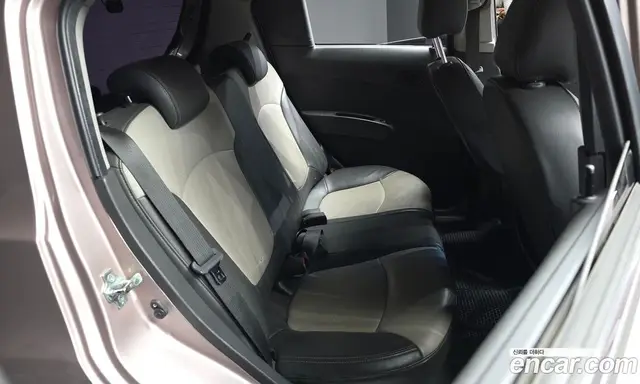 Chevrolet Spark 2011 1.0 автомат (гидро), миниатюра 11