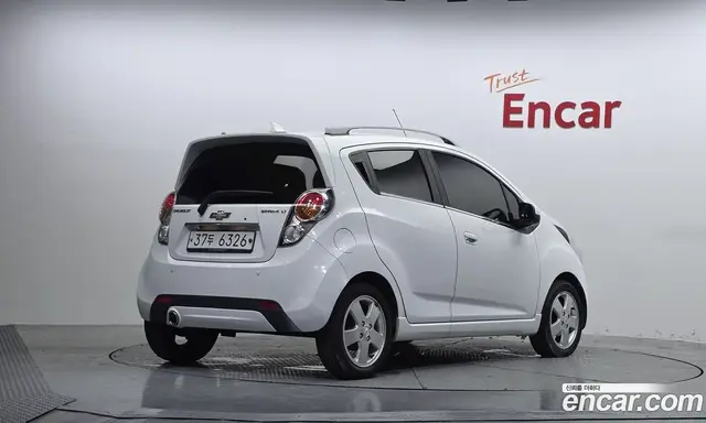 Chevrolet Spark 2011 1.0 автомат (гидро), миниатюра 2