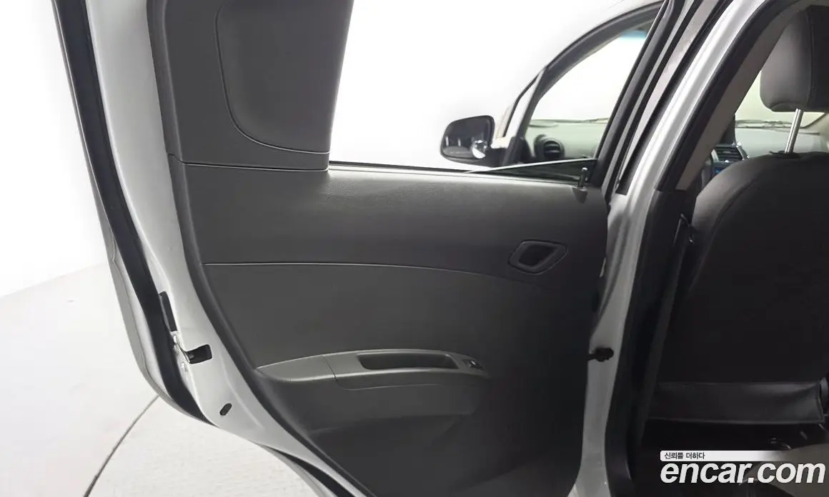 Chevrolet Spark 2011 1.0 автомат (гидро), фото 15