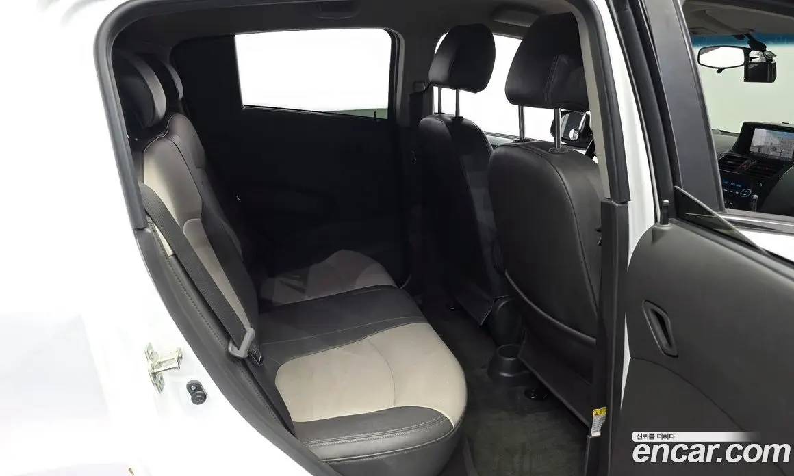 Chevrolet Spark 2011 1.0 автомат (гидро), фото 18