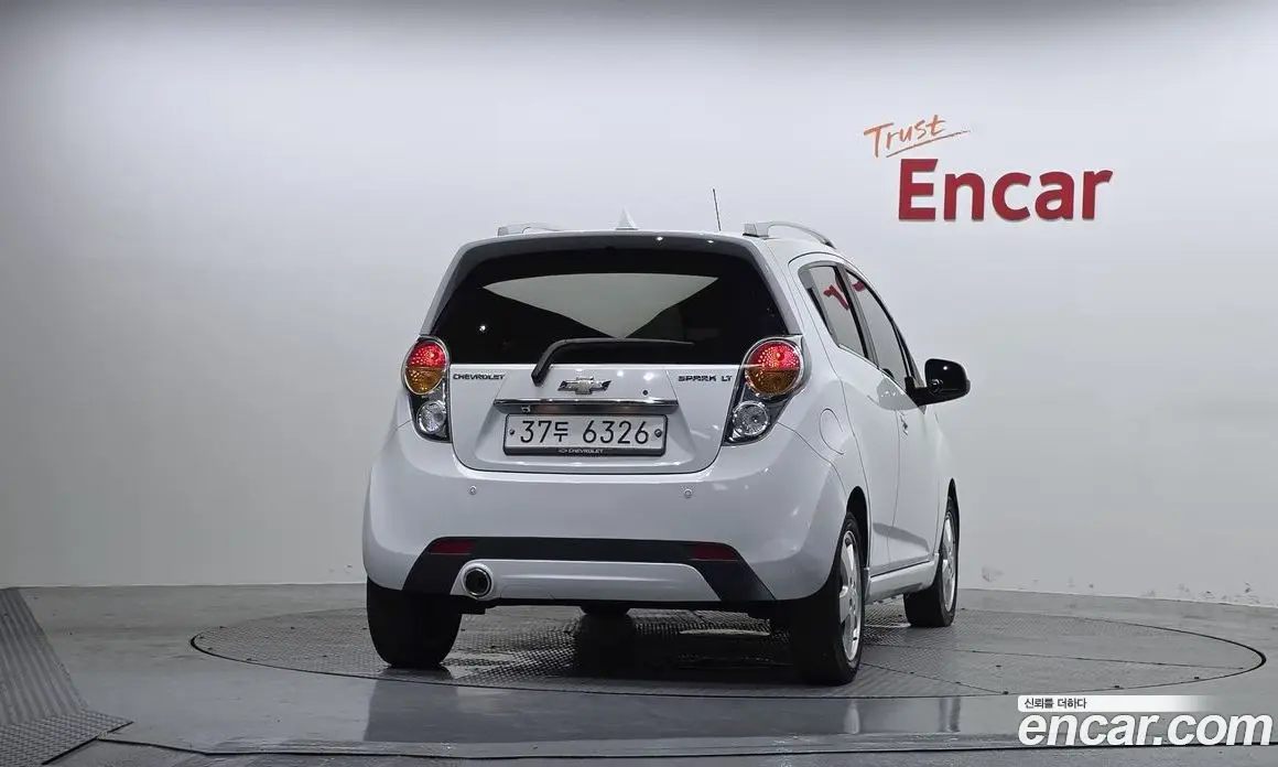 Chevrolet Spark 2011 1.0 автомат (гидро), фото 4