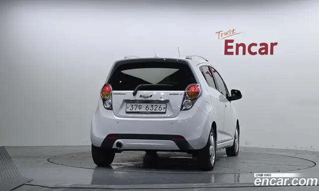 Chevrolet Spark 2011 1.0 автомат (гидро), миниатюра 4