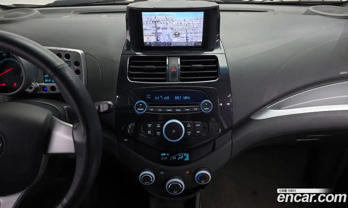 Chevrolet Spark 2011 1.0 автомат (гидро), фото 32