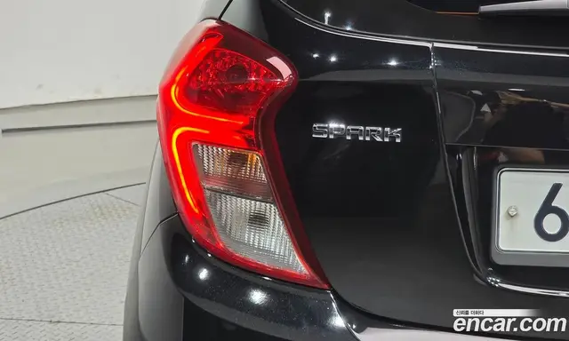 Chevrolet Spark 2016 1.0 автомат (гидро), миниатюра 9