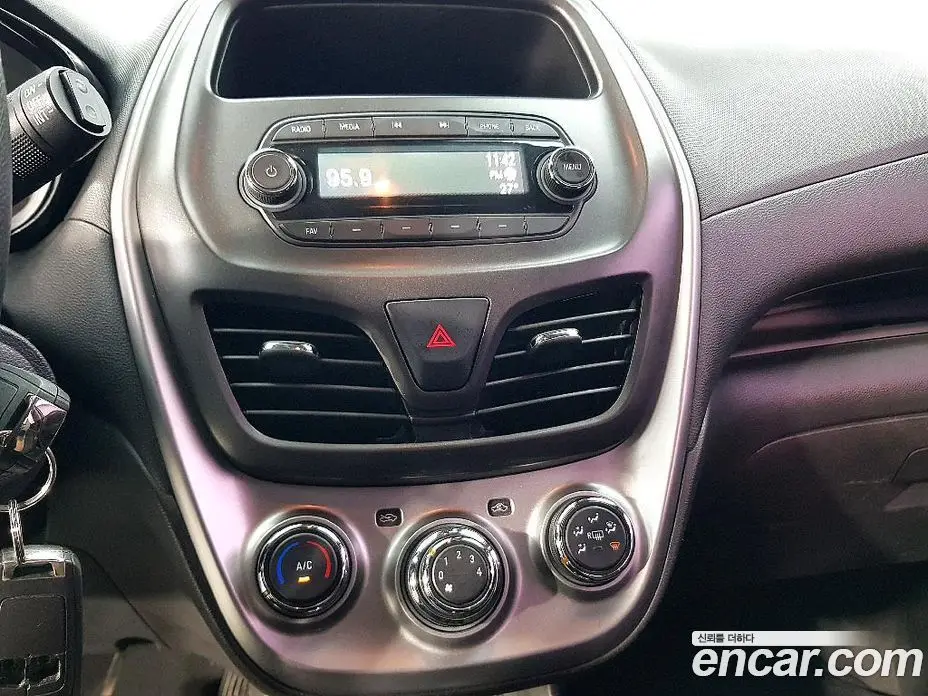 Chevrolet Spark 2016 1.0 автомат (гидро), фото 13