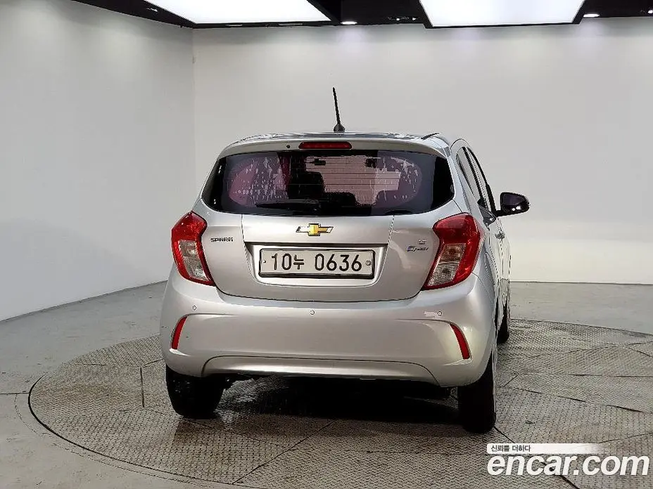 Chevrolet Spark 2016 1.0 автомат (гидро), фото 3
