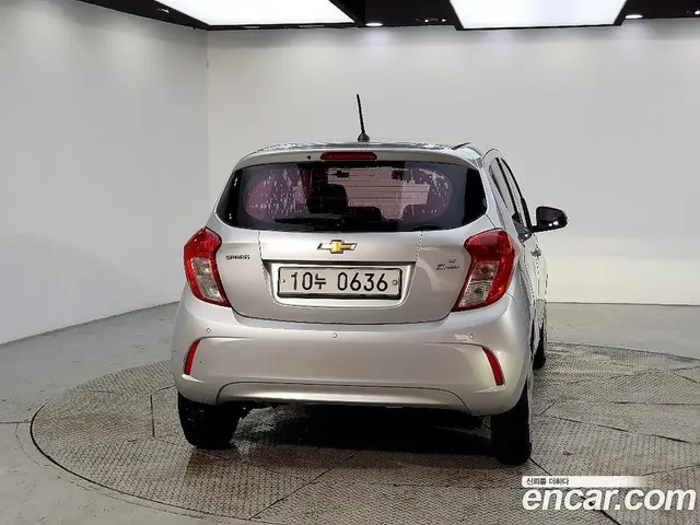 Chevrolet Spark 2016 1.0 автомат (гидро), миниатюра 3