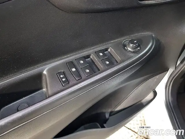 Chevrolet Spark 2016 1.0 автомат (гидро), миниатюра 10