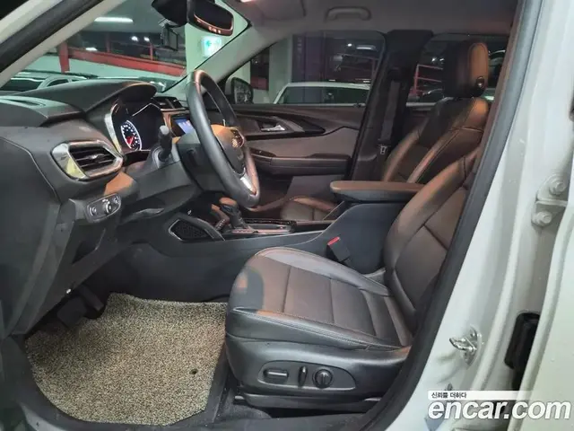Chevrolet TrailBlazer 2020 1.3 автомат (гидро), миниатюра 12