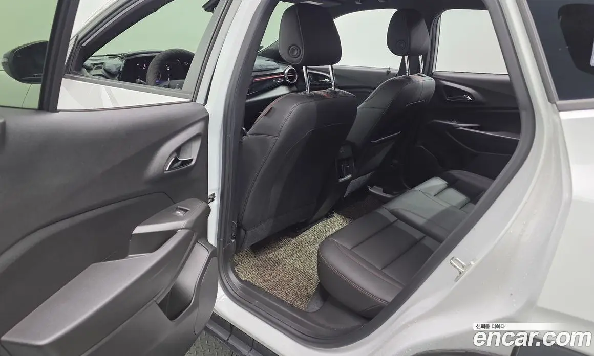 Chevrolet Trax 2023 1.2 автомат (гидро), фото 18