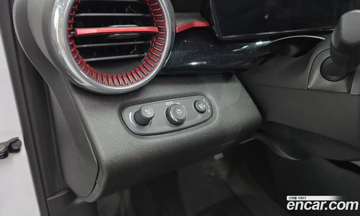 Chevrolet Trax 2023 1.2 автомат (гидро), фото 26