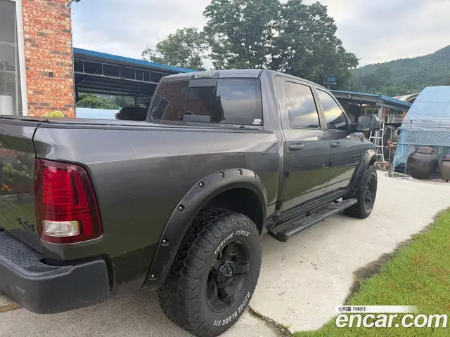 Dodge Ram Pick Up 2015 5.7 автомат (гидро), миниатюра 2