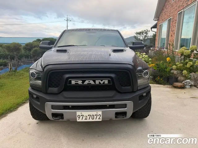 Dodge Ram Pick Up 2015 5.7 автомат (гидро), миниатюра 3