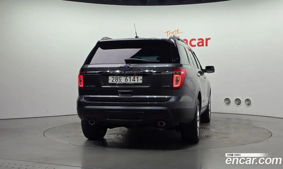 Ford Explorer 2015 3.5 автомат (гидро), фото 4