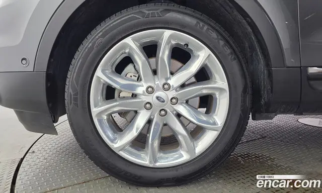 Ford Explorer 2015 3.5 автомат (гидро), миниатюра 5