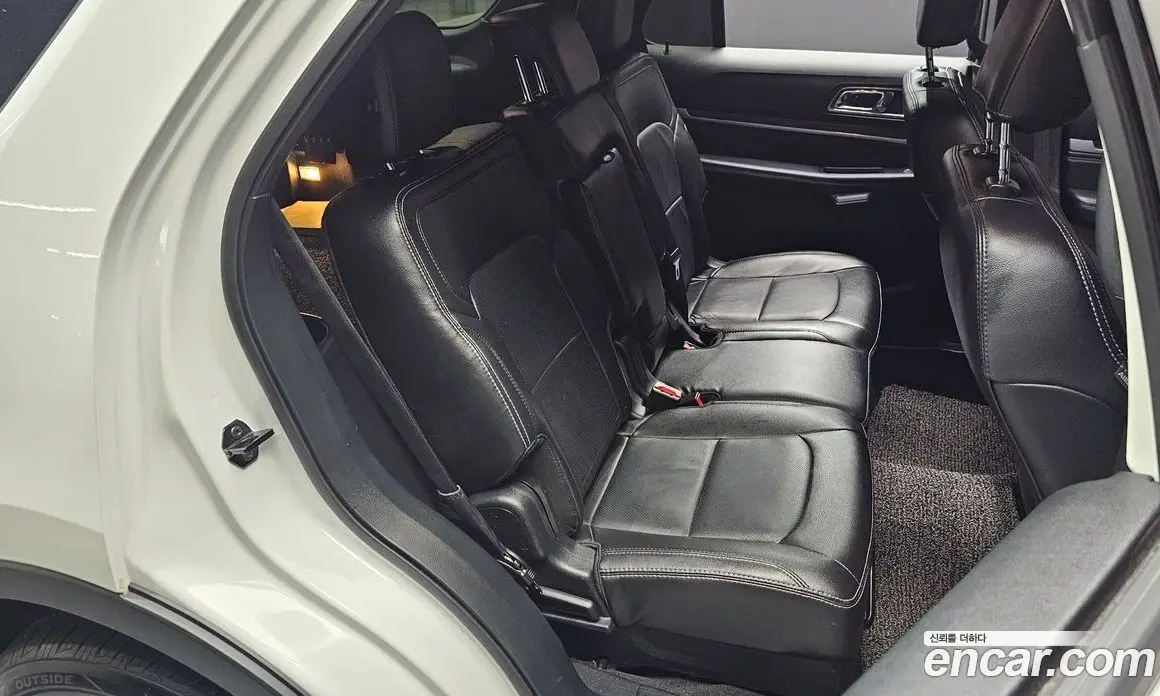 Ford Explorer 2019 2.3 автомат (гидро), фото 12