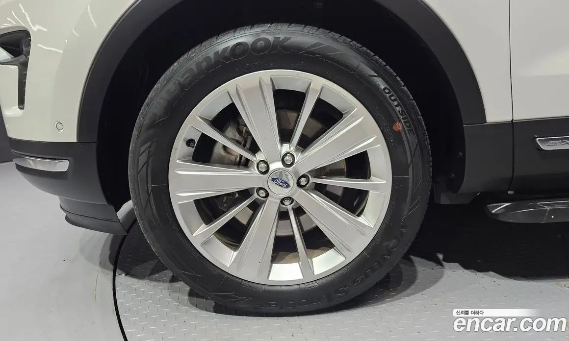 Ford Explorer 2019 2.3 автомат (гидро), фото 5