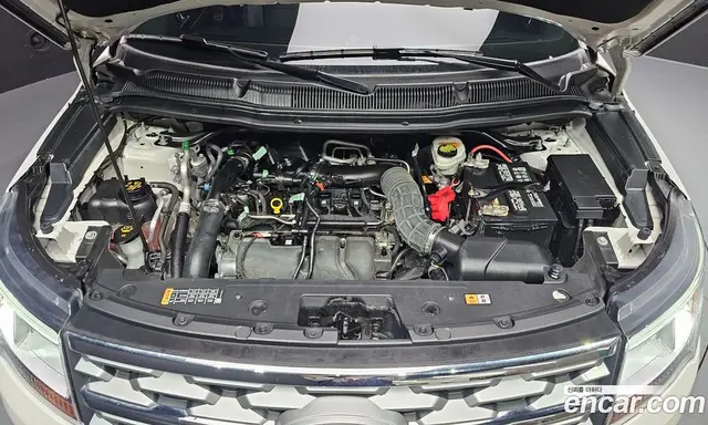 Ford Explorer 2019 2.3 автомат (гидро), миниатюра 6