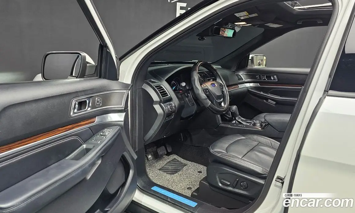 Ford Explorer 2019 2.3 автомат (гидро), фото 10