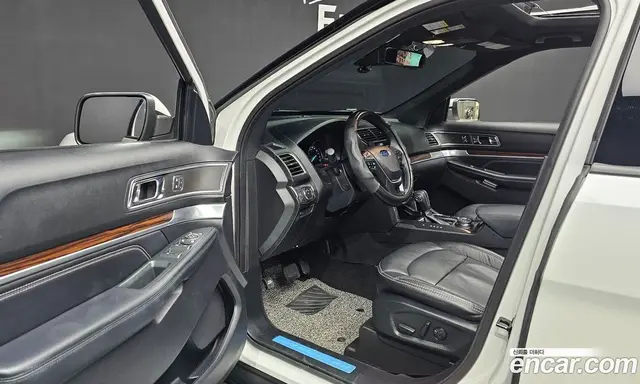 Ford Explorer 2019 2.3 автомат (гидро), миниатюра 10