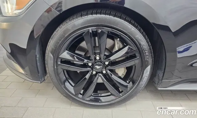 Ford Mustang 2017 2.3 автомат (гидро), миниатюра 5