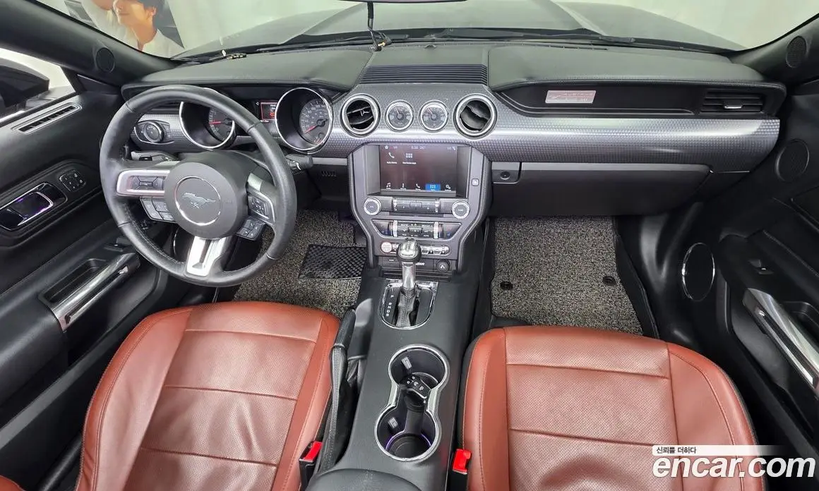 Ford Mustang 2017 2.3 автомат (гидро), фото 7