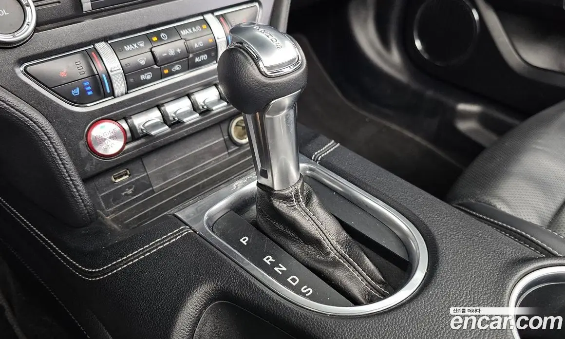 Ford Mustang 2019 5.0 автомат (гидро), фото 12