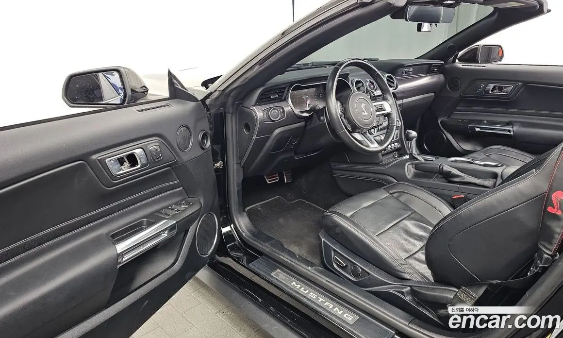 Ford Mustang 2019 5.0 автомат (гидро), фото 13