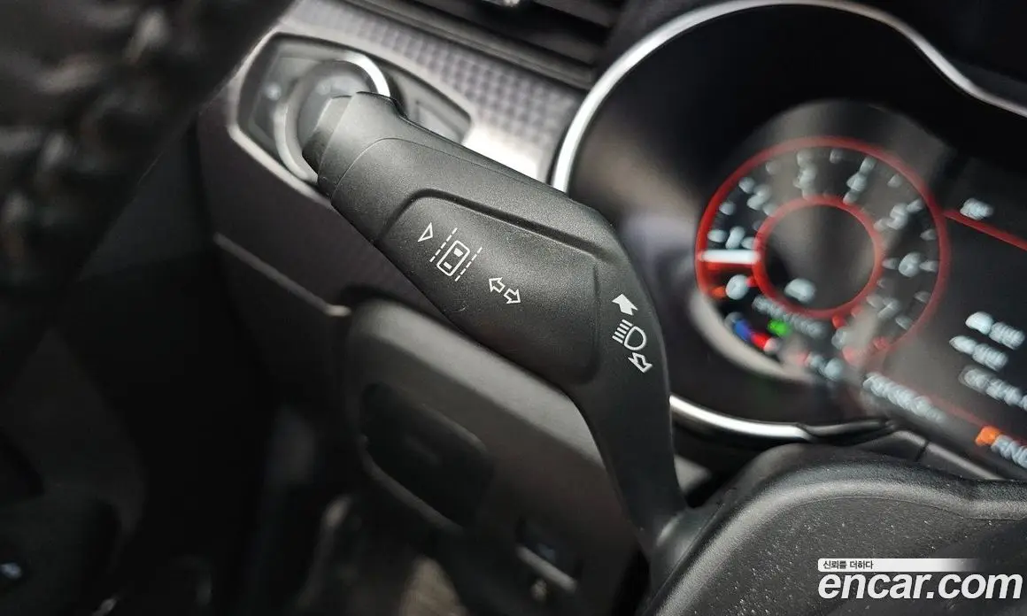 Ford Mustang 2019 5.0 автомат (гидро), фото 25